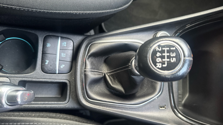 Ford Puma 1.0 EcoBoost Hybrid mHEV Titanium First Ed 5dr Petrol Hatchback